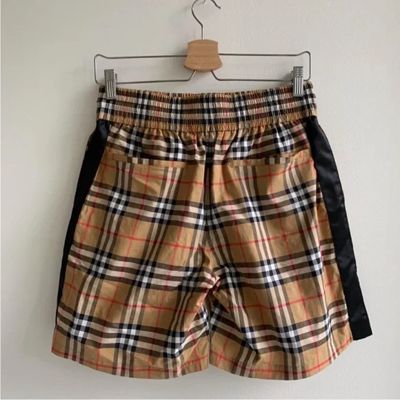 Burberry Dovemoore Shorts - Picture 2 of 3